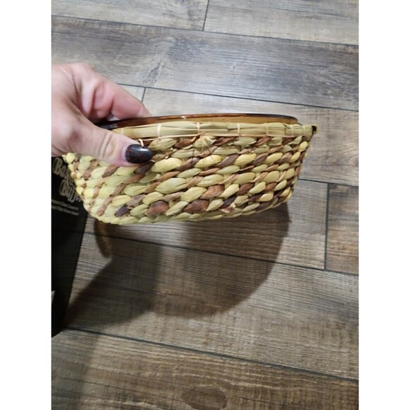 Anchor Hocking 2 qt. Casserole Dish w/ Basket Woven Harvest Amber Round NIB. - Picture 4 of 11